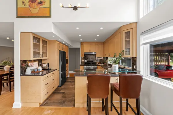 1965 Bromley RD, Carlingwood - Westboro And Area, ON K2A 1C3