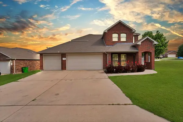 102 Outfitters Court, Newark, TX 76071