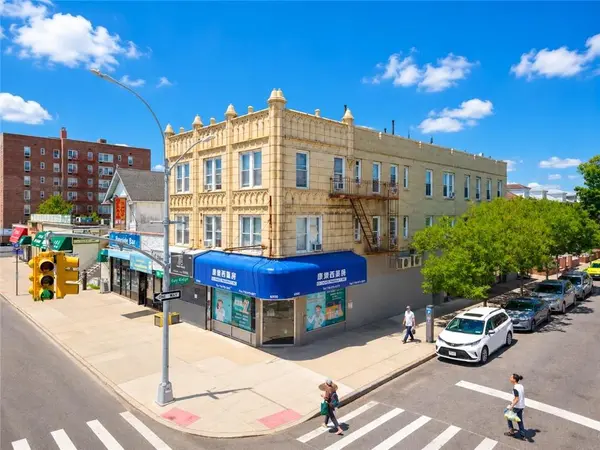 6902 Bay Pkwy, Brooklyn, NY 11204