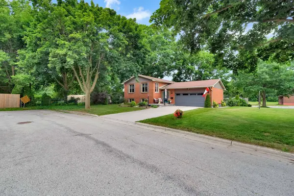 1620 Farmbrook RD, London East, ON N5W 5V9