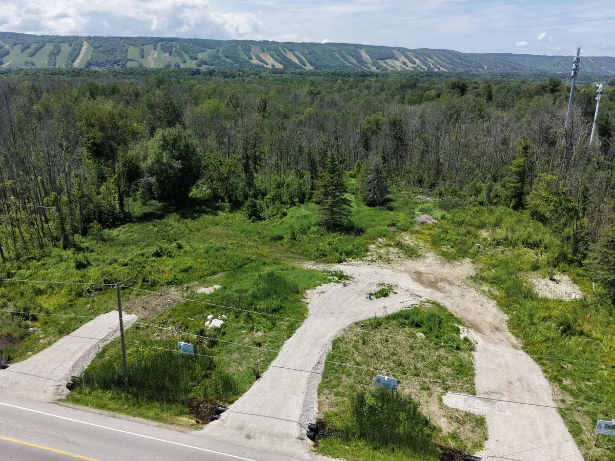 2-372 Grey Road 21 RD, Blue Mountains, ON L9Y 0K3