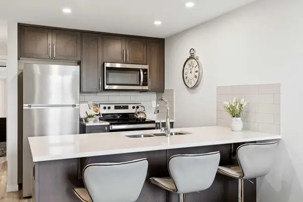 260 Rowley WAY NW #412, Calgary, AB T3L 0H5