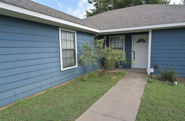 1106 12th Street SE, Mineral Wells, TX 76067