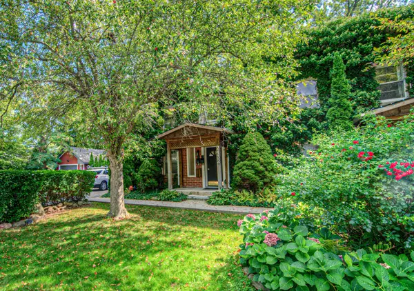 2432 First ST #2, Burlington, ON L7R 1C6