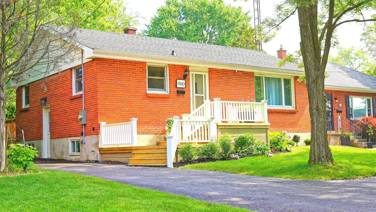 1100 Bruce ST, Sarnia, ON N7V 3B3