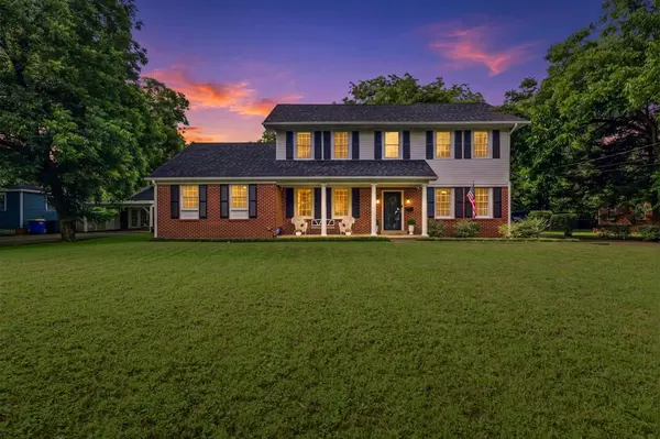 1110 E Park Drive,  Hillsboro,  TX 76645