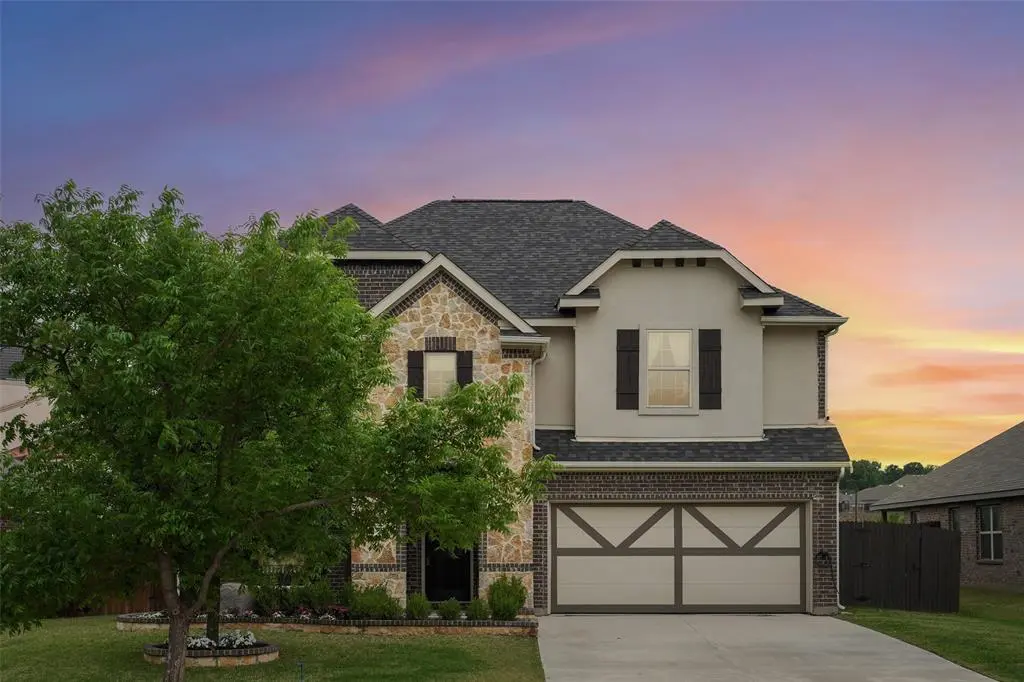 6301 Meandering Creek Drive, Denton, TX 76226