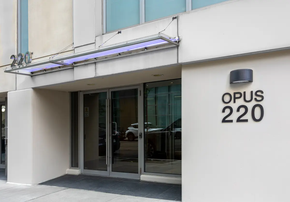 220 Victoria ST #1707, Toronto C08, ON M5B 2R6