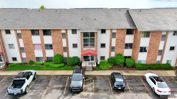 1924 Klingensmith RD #68B, Bloomfield Hills, MI 48302