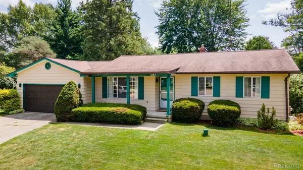 6157 Coventry DR, Mundy Township, MI 48473