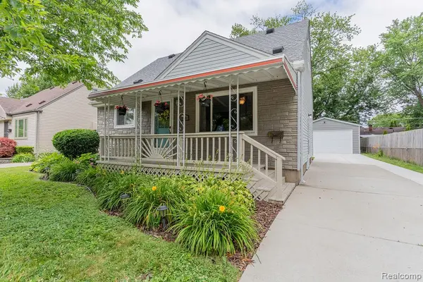 23631 Beverly ST, St. Clair Shores, MI 48082