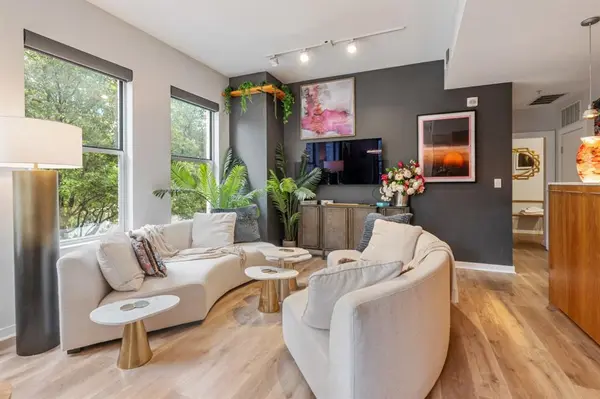 2323 N Houston Street #204, Dallas, TX 75219