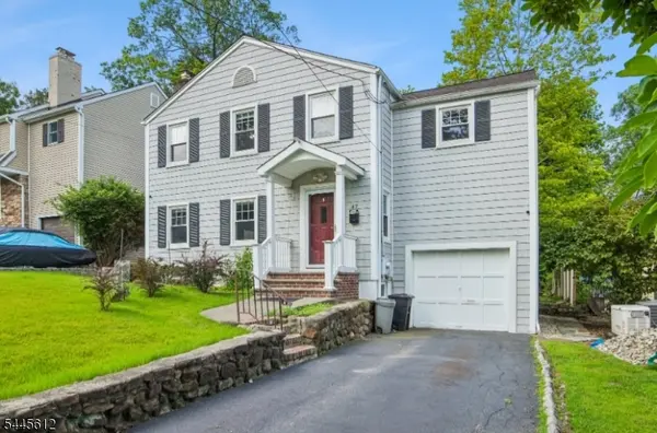 47 W Lawn Rd, Livingston Twp., NJ 07039