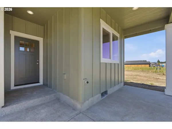 1715 SE Hankel ST, Dallas, OR 97338