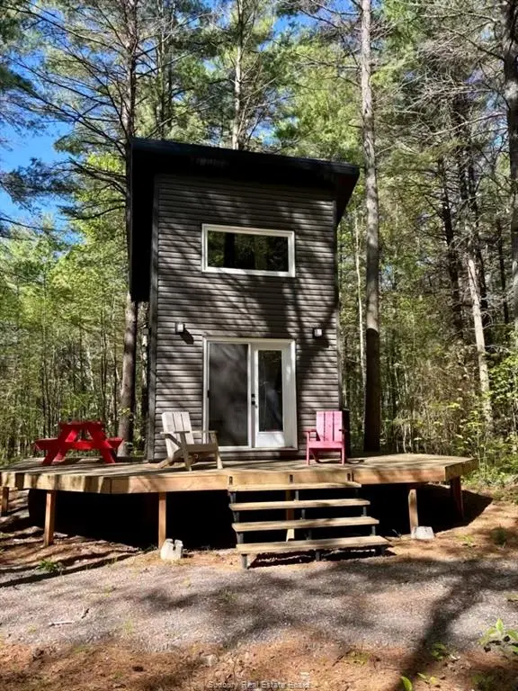 339 Dry Pine RD, French River, ON P0M 1A0