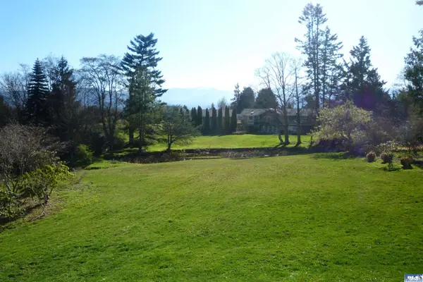 180 Stonehaven Lane, Sequim, WA 98382