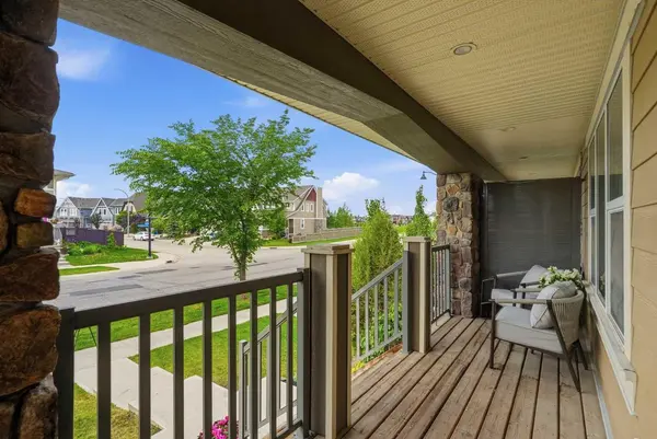 591 Mahogany BLVD SE, Calgary, AB T3M 1X8