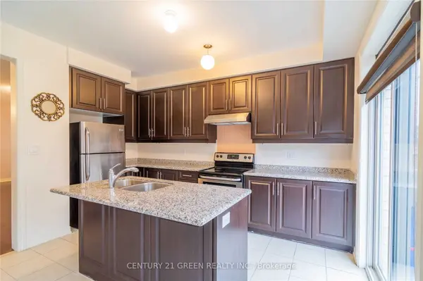 73 Thornbush BLVD, Brampton, ON L7A 4J9