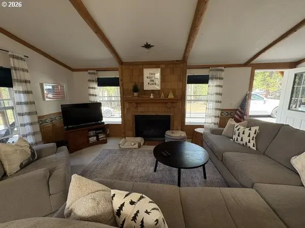 142015 BLUE SKY WAY, Crescent Lake, OR 97733
