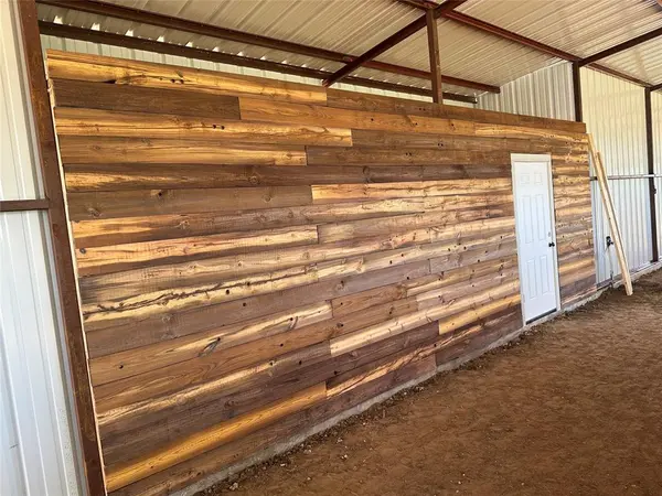 711 County Road 701, Cleburne, TX 76031
