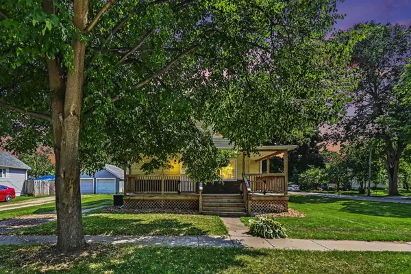 211 King ST, Eaton Rapids City, MI 48827