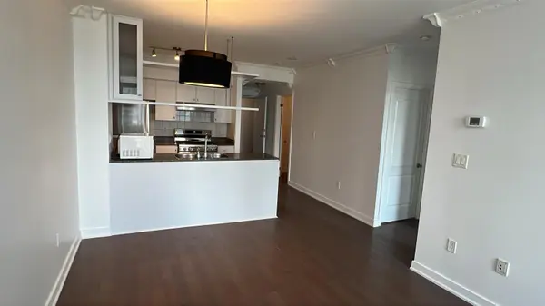 10 Navy Wharf CT #2301, Toronto C01, ON M5V 3V2