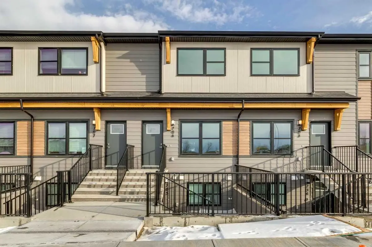 135 Mahogany Parade SE #1103, Calgary, AB T3M4K2