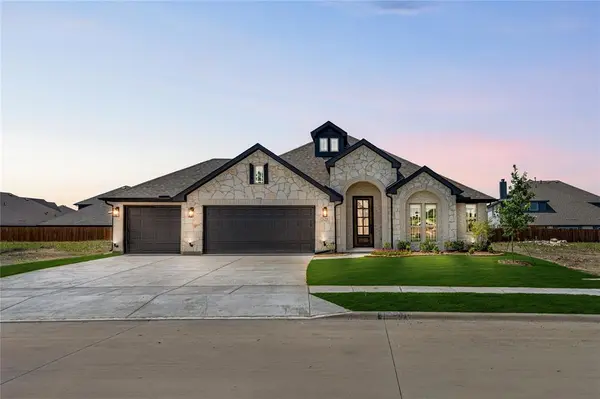 325 London Drive, Lavon, TX 75166