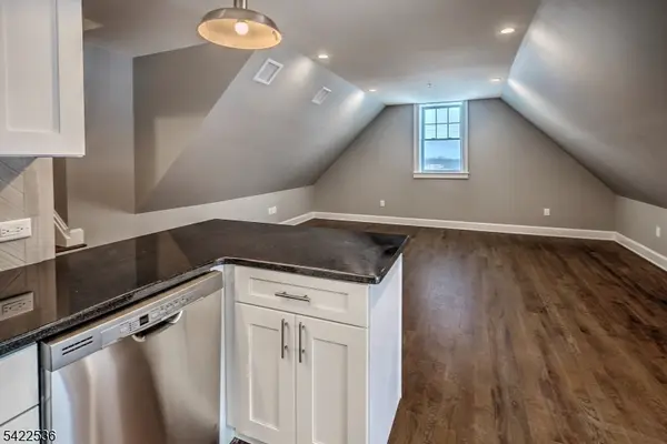 1934 Long HIll Rd #3, Long Hill Twp., NJ 07946