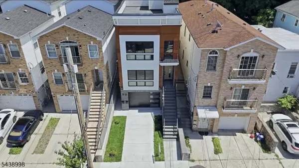 98 Western Ave #2, Jersey City, NJ 07307