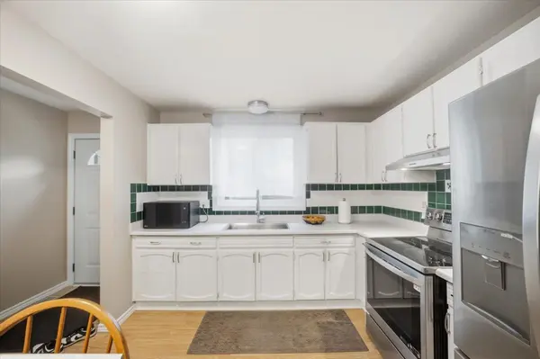 175 Siebert AVE #1, Kitchener, ON N2C 2M1