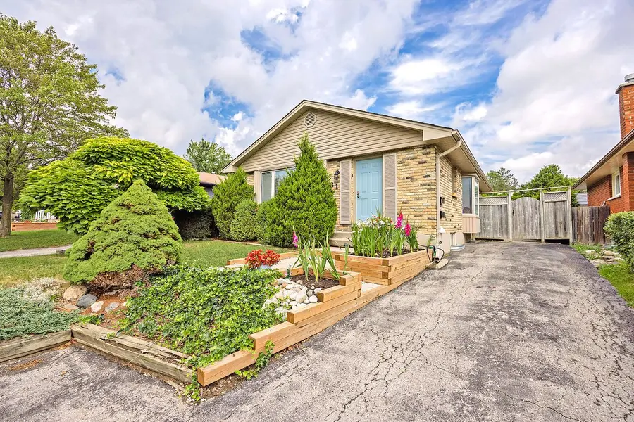 81 Culver CRES #B, London East, ON N5V 3G3