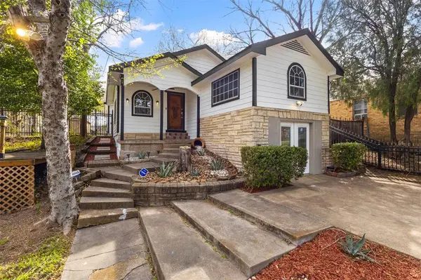 2854 Catherine, Dallas, TX 75211