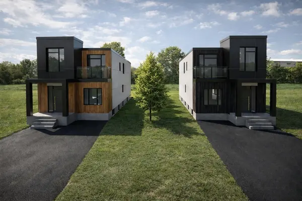 1033 Alexandra AVE, Mississauga, ON L5E 1Z9