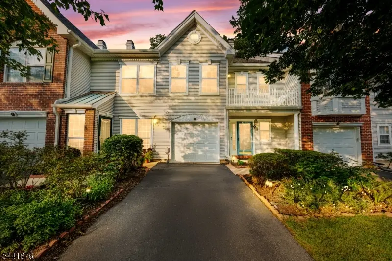 8 Henry Ct, Plainsboro Twp., NJ 08536