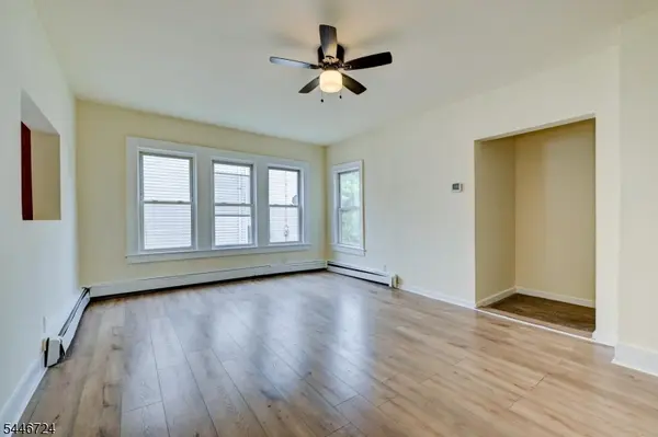 127 Main St #A, Readington Twp., NJ 08889