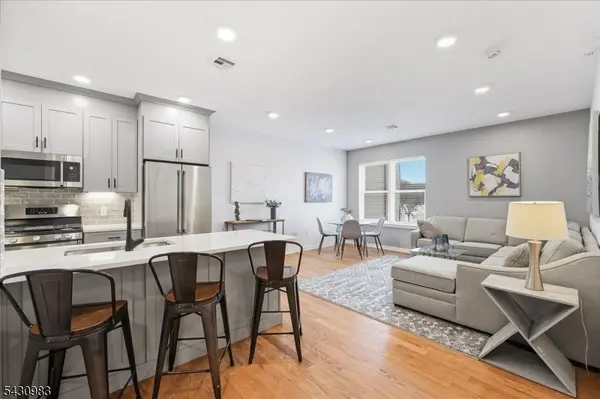 660 Bloomfield Ave #405, Bloomfield Twp., NJ 07003