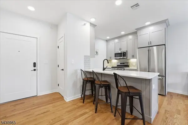660 Bloomfield Ave #405, Bloomfield Twp., NJ 07003