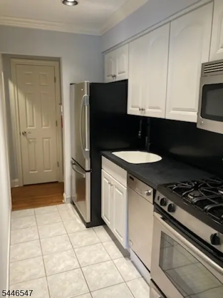 711 Washington Dr, Ramsey Boro, NJ 07446