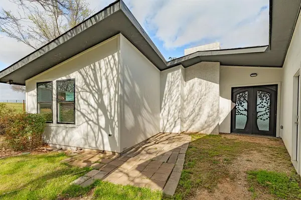 8245 Eagle Mountain Circle, Fort Worth, TX 76135