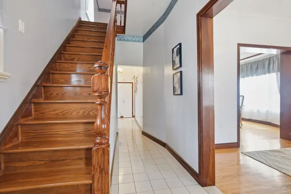 908 William ST, London East, ON N5Y 2S6