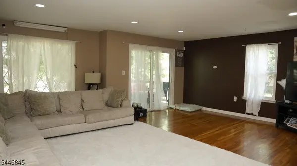 118 Devonshire Ct, Hillsborough Twp., NJ 08844