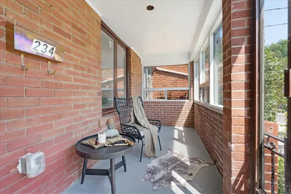 234 Nairn AVE W, Toronto W03, ON M6E 4H4