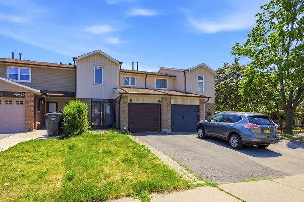 3 Gilmore DR, Brampton, ON L6V 3K3