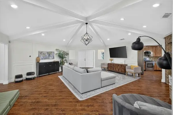 2307 Meadow Creek Drive, Carrollton, TX 75006