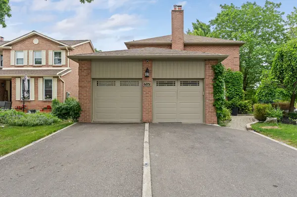 6031 Edenwood DR, Mississauga, ON L5N 2Y6