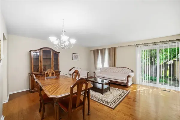 102 Red River CRES, Toronto E11, ON M1B 1Z6