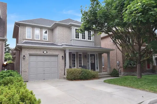 5156 Ridgewell RD, Burlington, ON L7L 6N7