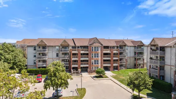 4005 KILMER DR #202, Burlington, ON L7M 4M2