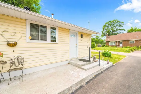 23 Newton CRES, Deep River, ON K0J 1P0